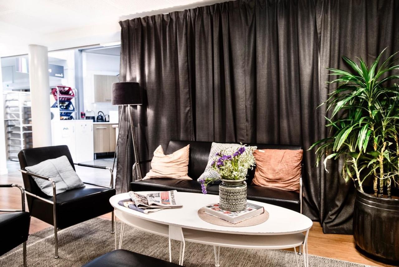Hotell Moerby - Danderyd Hospital מראה חיצוני תמונה