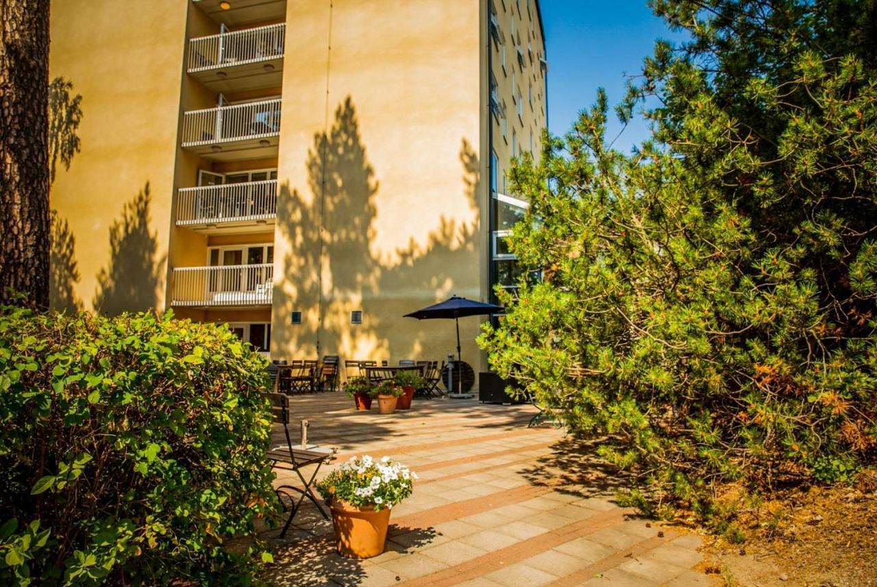 Hotell Moerby - Danderyd Hospital מראה חיצוני תמונה